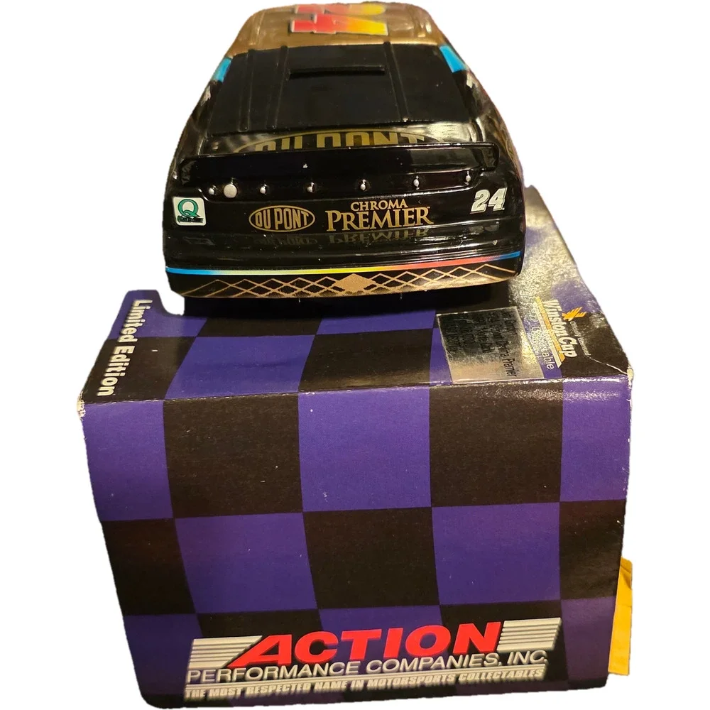 Jeff Gordon #24 DuPont Chroma Premier 1997 Monte Carlo Bank 1/24 Action Nascar
